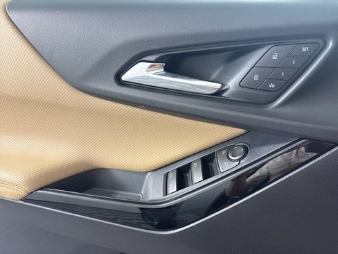 New 2026 Chevrolet Equinox ACTIV w/ Convenience Package III FWD image 13