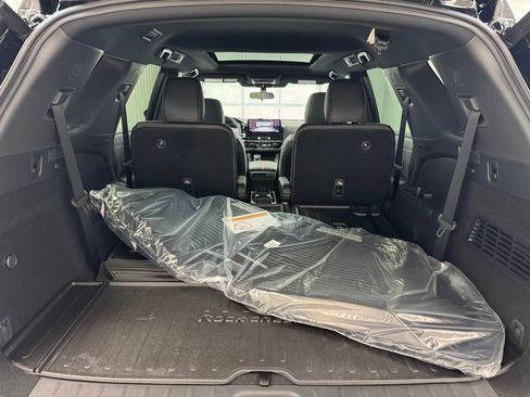 New 2026 Nissan Pathfinder Rock Creek w/ Rock Creek Premium Package AWD/4WD image 18