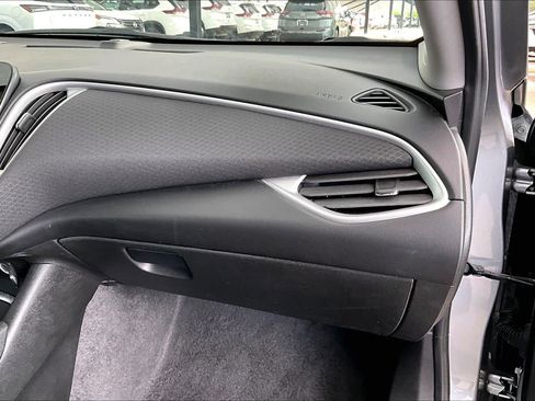 Used 2024 Chevrolet Malibu LT FWD image 18