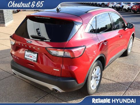 Used 2020 Ford Escape SE FWD image 6