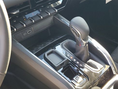 New 2026 GMC Canyon Elevation w/ Convenience Package image 17