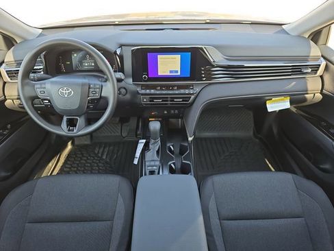 Used 2026 Toyota Camry LE image 9