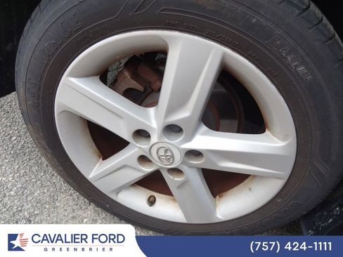 Used 2012 Toyota Camry SE FWD image 9