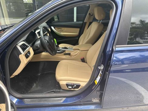 Used 2018 BMW 320i Sedan RWD image 2