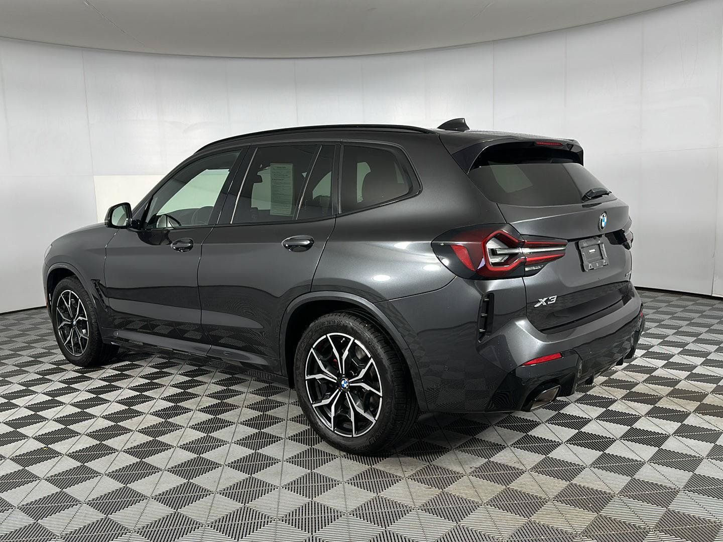 Used 2023 BMW X3 xDrive30i w/ M Sport Package AWD/4WD image 23