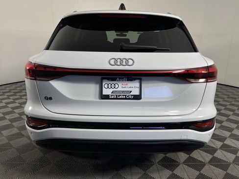 Used 2025 Audi Q6 e-tron Premium Plus w/ Premium Plus image 7