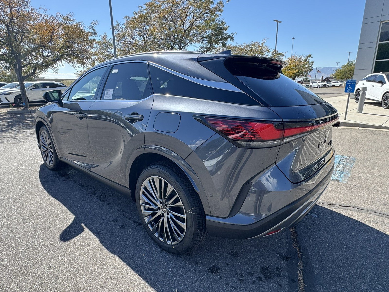 New 2026 Lexus RX 450h AWD w/ Convenience Package image 4