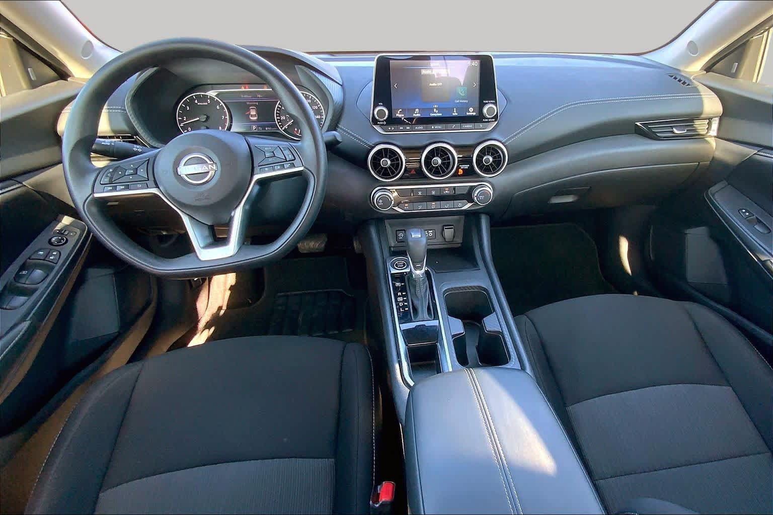 Used 2025 Nissan Sentra SV FWD image 16
