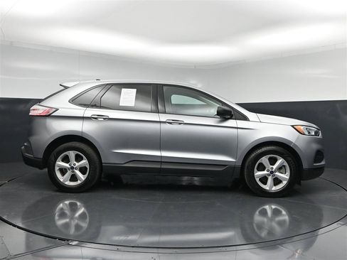 Used 2021 Ford Edge SE FWD image 4