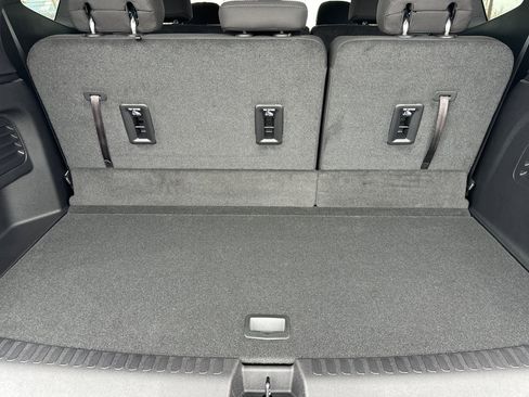 New 2025 GMC Acadia Elevation image 15