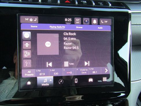 Used 2024 Jeep Grand Cherokee Laredo w/ Luxury Tech Group I image 26