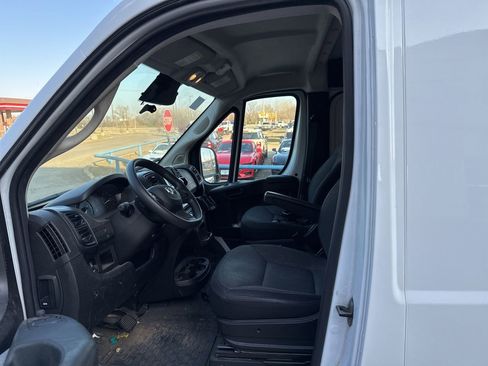 Used 2023 RAM ProMaster 2500 image 18