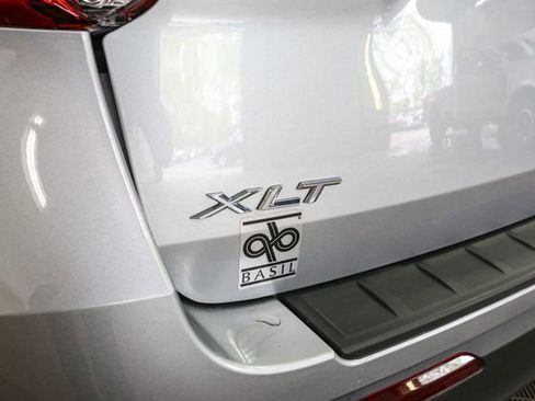 Used 2023 Ford Explorer XLT w/ Equipment Group 202A AWD/4WD image 9