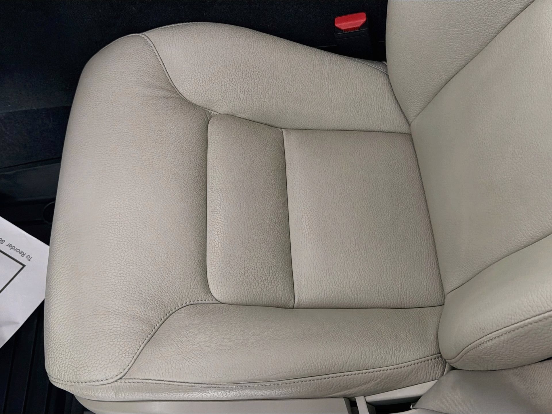 Certified 2023 Volvo XC60 B5 Plus AWD/4WD image 19