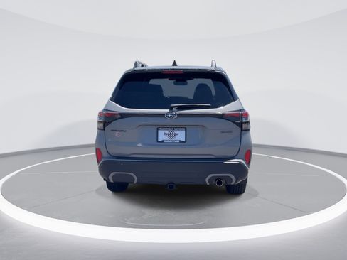 Used 2025 Subaru Forester Limited AWD/4WD image 6