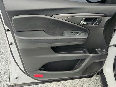 Used 2022 Honda Pilot Special Edition image 11