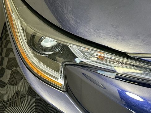 Used 2025 Toyota Corolla LE FWD image 9