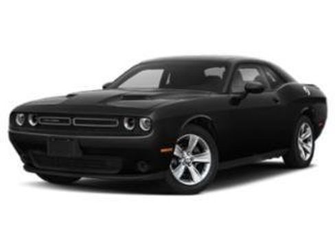 Used 2019 Dodge Challenger SXT RWD image 1