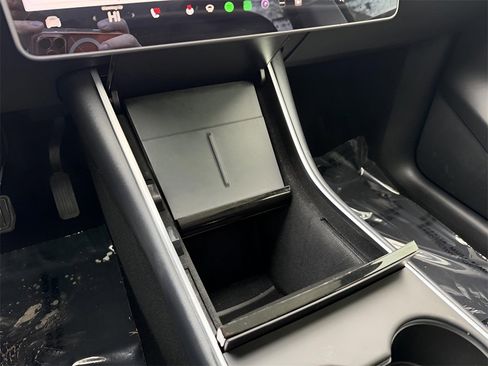 Used 2021 Tesla Model Y Long Range image 20