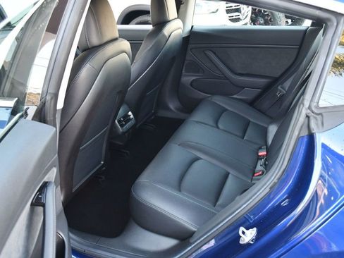 Used 2018 Tesla Model 3 Mid Range image 15