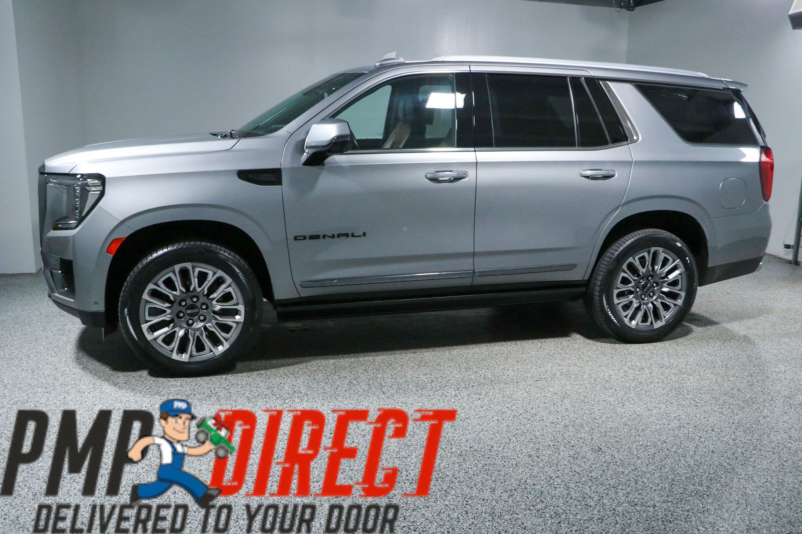 Used 2023 GMC Yukon Denali Ultimate AWD/4WD image 10