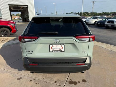 Used 2023 Toyota RAV4 XLE Premium AWD/4WD image 9
