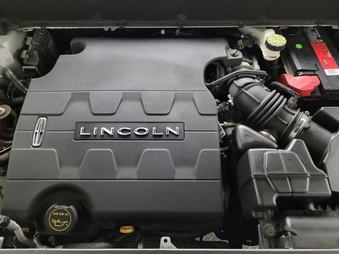 Used 2017 Lincoln MKX Select w/ Select Plus Package AWD/4WD image 30