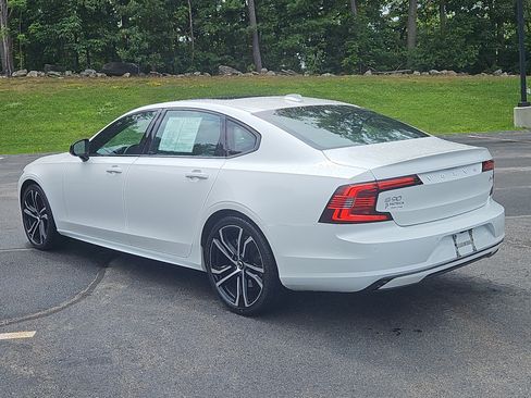 Used 2022 Volvo S90 B6 R-Design w/ Advanced Package AWD/4WD image 27
