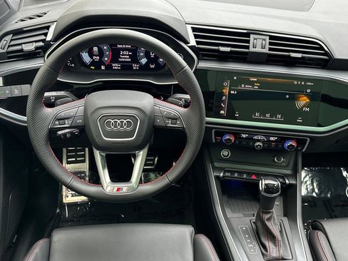 Certified 2025 Audi Q3 2.0T Premium Plus w/ Premium Plus Package image 14