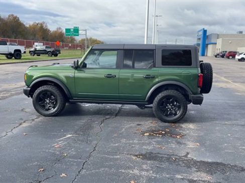 Used 2023 Ford Bronco Black Diamond image 5