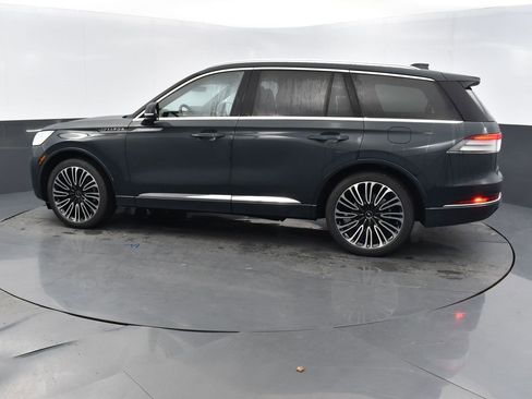 New 2025 Lincoln Aviator Black Label image 2