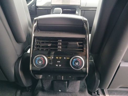 Used 2024 Land Rover Range Rover Sport Dynamic SE AWD/4WD image 12