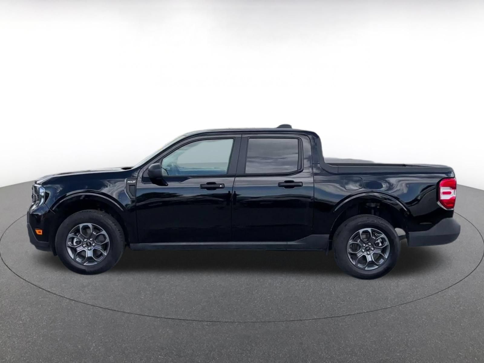 Used 2026 Ford Maverick XLT w/ Equipment Group 301A AWD/4WD image 8