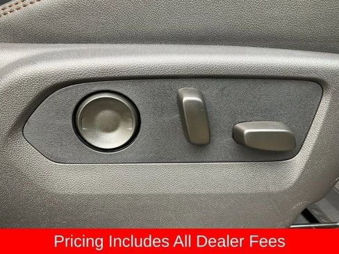 New 2026 GMC Sierra 1500 AT4 w/ AT4 Premium Package AWD/4WD image 23