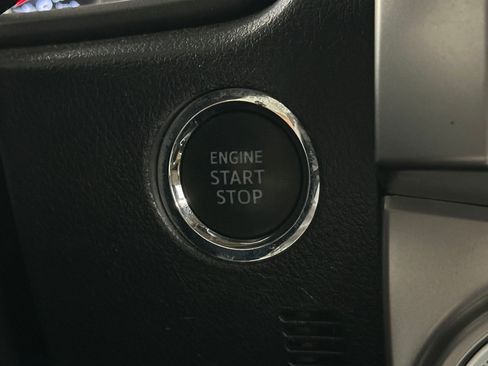 Used 2021 Toyota 4Runner Limited image 30