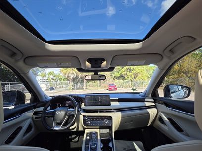 Used 2022 INFINITI QX60 Sensory w/ Cargo Package