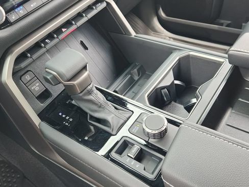 New 2026 Toyota Tundra Limited AWD/4WD image 16