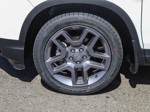 Used 2022 Honda Passport EX-L image 11