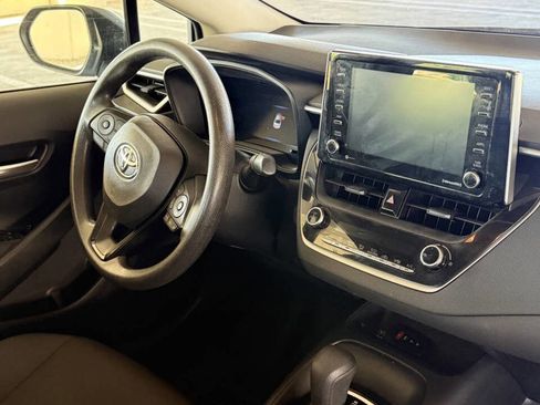 Used 2021 Toyota Corolla LE image 22