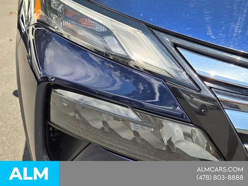 Used 2025 Nissan Rogue SV FWD image 20