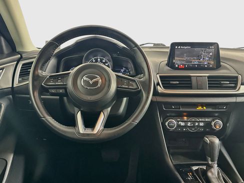 Used 2018 MAZDA MAZDA3 Touring FWD image 18