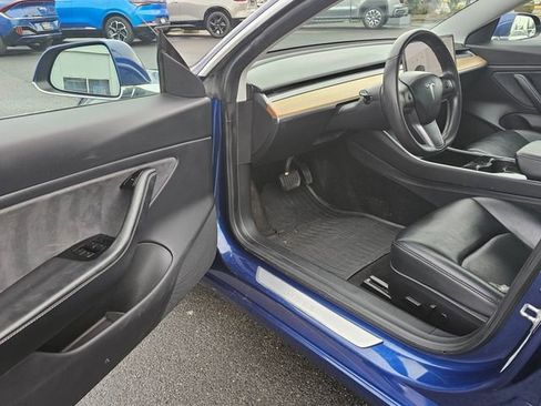 Used 2020 Tesla Model 3 Long Range image 21