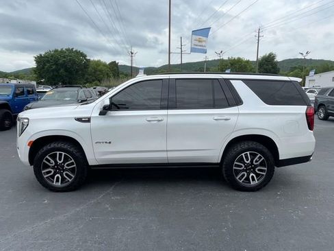 Certified 2024 GMC Yukon AT4 w/ AT4 Premium Package AWD/4WD image 2