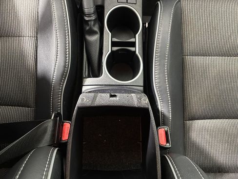 Used 2015 Toyota Corolla S FWD image 35