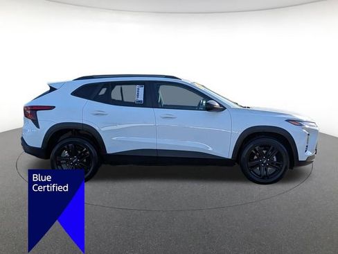 Used 2025 Chevrolet Trax ACTIV w/ Driver Confidence Package FWD image 3