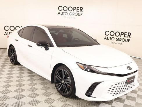 Used 2026 Toyota Camry XSE w/ Premium Plus Package FWD image 1