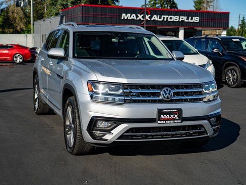 Used 2019 Volkswagen Atlas SEL R-Line image 2
