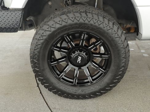 Used 2018 Ford F250 XL w/ Power Equipment Group image 4