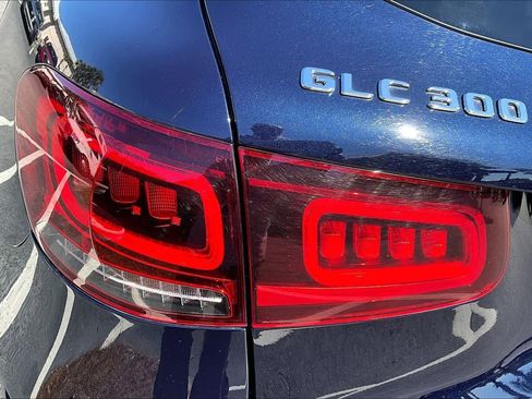 Used 2021 Mercedes-Benz GLC 300 image 29