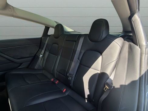 Used 2018 Tesla Model 3 Long Range AWD/4WD image 28